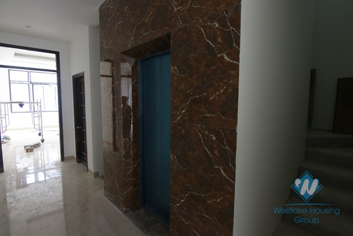 New office building for rent in Nguyen Chi Cong street, Tay Ho district, Ha Noi